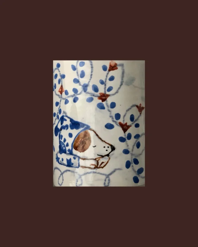 😴😴
ゆめゆめカップ🐶🐰

お盆夏休みだしデジタルデトックス
をしていたら絶賛予約販売期間が今日まで📣
です！
宣伝写真とか撮るはずが､､､！一枚もない！！
オンラインストアにて刺繍バック販売中です🐶

先行販売と予約販売にお越しいただいたみなさま、深く厚く感謝申し上げます。

次のオンラインストアは陶器です
残暑内を予定してます！
その次は福岡で店長します🎪
表に出るのは数年ぶり､､､
よかったら11月の福岡でお会いしましょう！

#夢の中